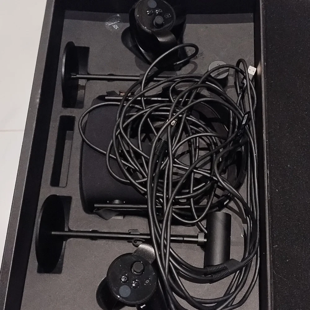 Oculus - Picture 5 of 5